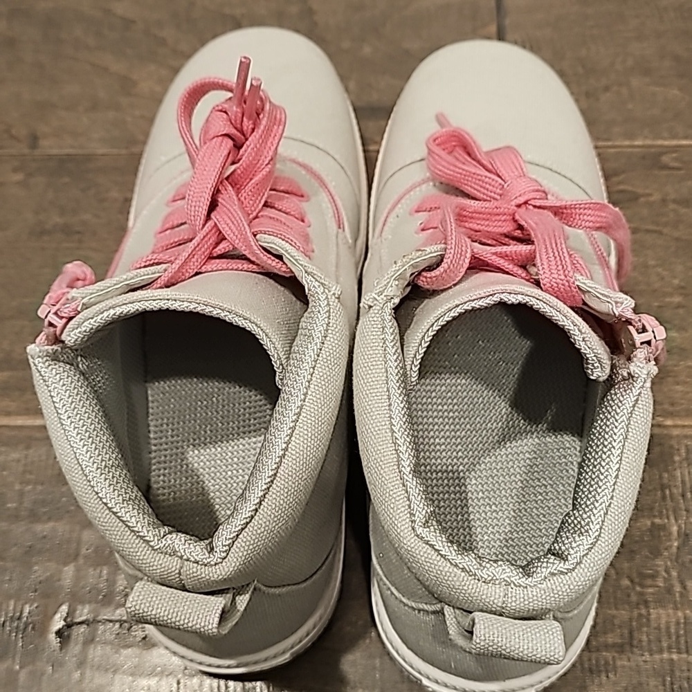 New Billy Short Wrap Girl's High Top Sneakers sz 4 NWOT - Picture 7 of 8